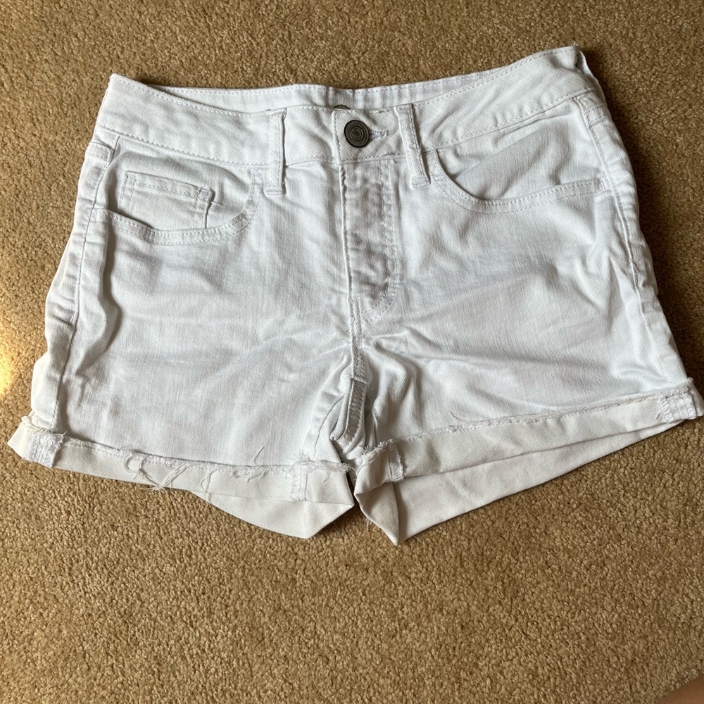 Cute kids white Jean shorts!